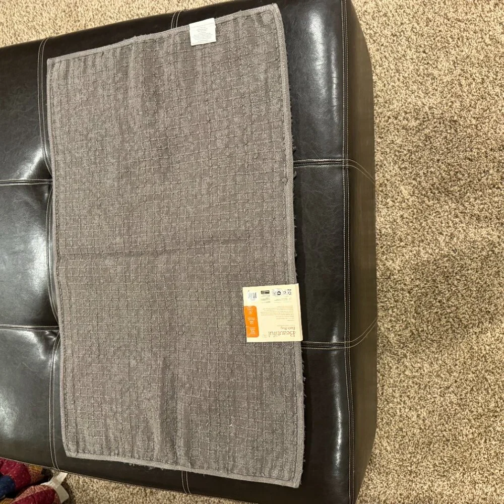 NEW Beautiful Home Cotton Bath Rug by Drew Barrymore 20”x34